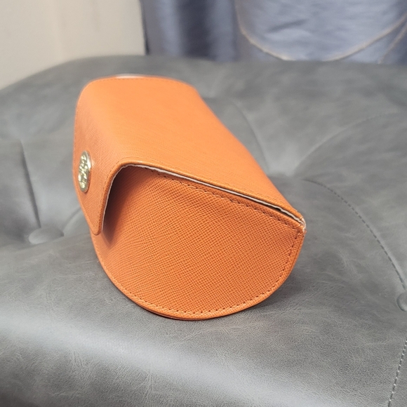 Tory Burch glass case - Picture 2 of 5